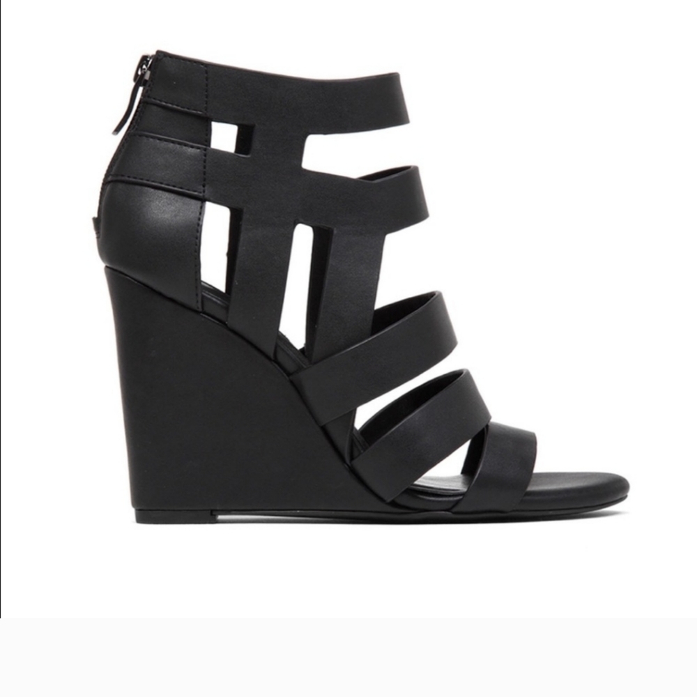 BCBC Generation Cages Wedge Sandals  Size 7 Black